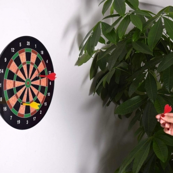 Magnetic+Dart+Board%2C+6pcs+Magnetic+Dart%2CGreat+Gift+Idea+for+Kids+and+Adults%2C+Safe+and+Classic+Game+Perfect+for+Indoor+and+Outdoor